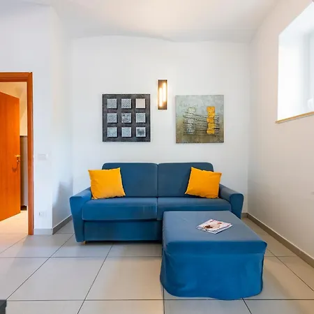 Guesthost - Alba Charming Flat With Parking Alba Adriatica