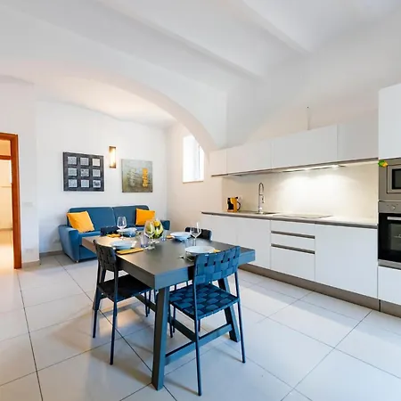 Guesthost - Alba Charming Flat With Parking Alba Adriatica