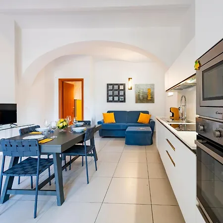 Guesthost - Alba Charming Flat With Parking Alba Adriatica