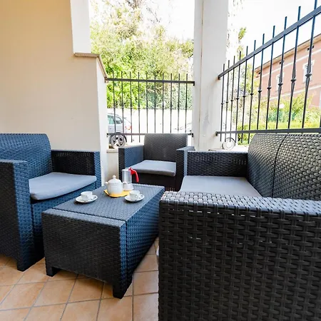 Guesthost - Alba Charming Flat With Parking Appartamento *