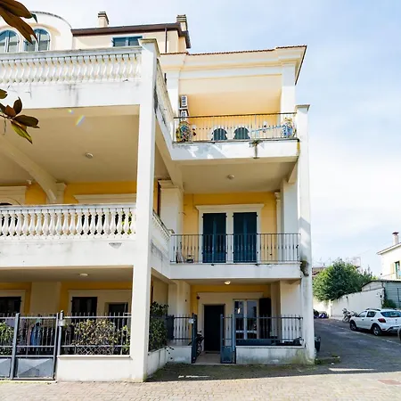 Guesthost - Alba Charming Flat With Parking * Alba Adriatica